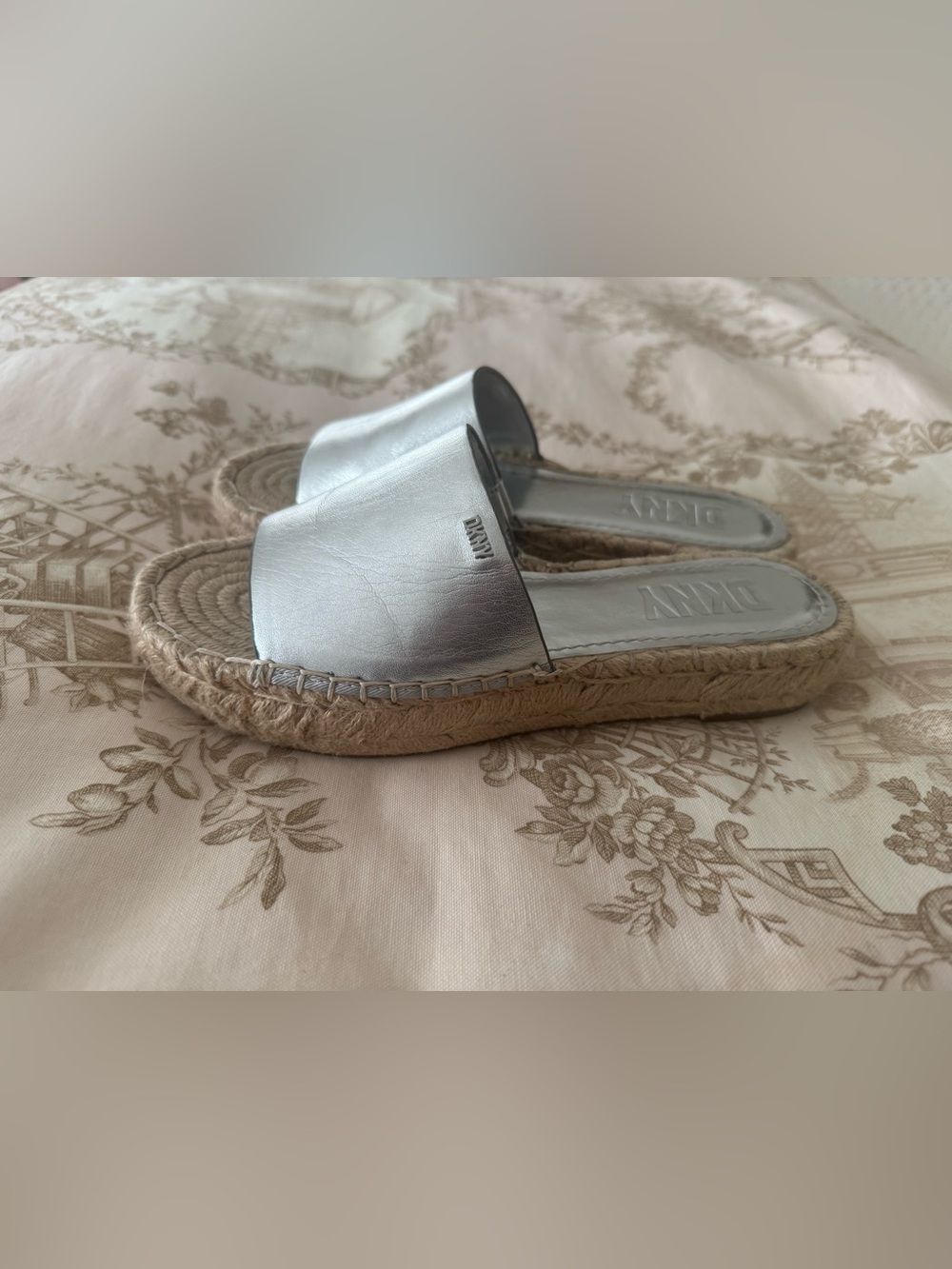 DKNY Silver Slide Espadrille Sandals 6M